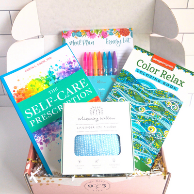 Unboxing My Best 9 to 5 Life's June 2022 Subscription Box