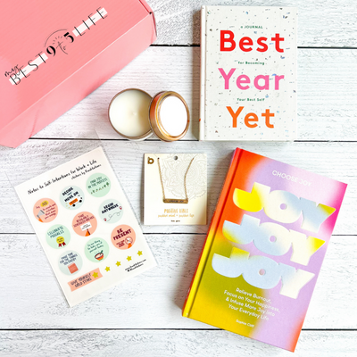 Unboxing My Best 9 to 5 Life's December 2022 Subscription Box